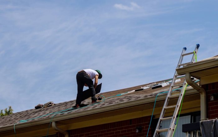 How Can You Tell If a Roof Needs to be Replaced?